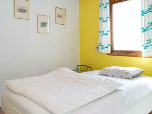 Three-bedroom Holiday Home In Juelsminde 3