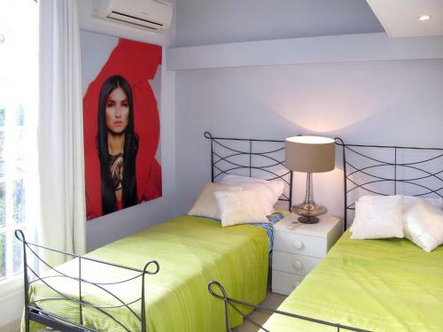 Holiday Home Capri (pog125)