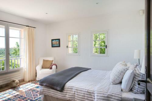 La Garde-freinet Villa Sleeps 8 Pool Air Con Wifi