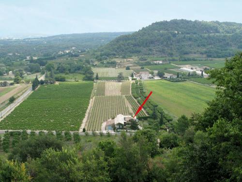 Holiday Home Les Vignes (mbe100)
