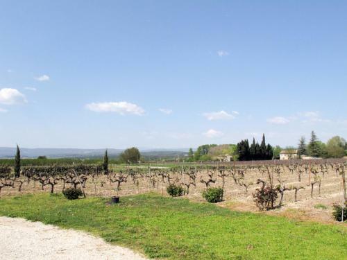 Holiday Home Les Vignes (mbe100)