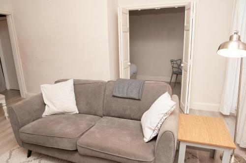 1 Bedroom Apartment In Bath City Centre