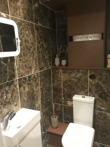 Bijou Central Georgian Apartment