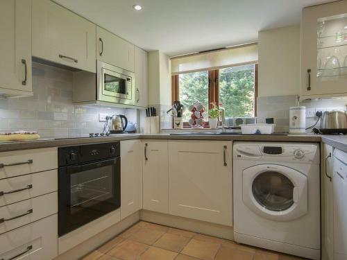 Honey House, Combebow, Lewdown