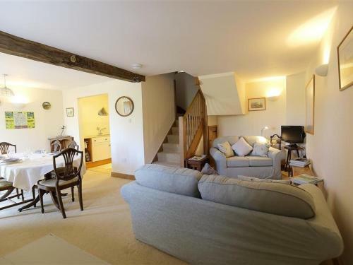 The Old Oak Tree Barn, Burford
