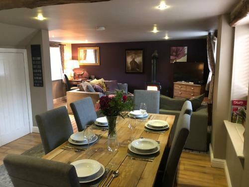 Shippon Cottage - Brosterfield Farm