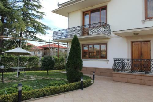 Hostal Retro House