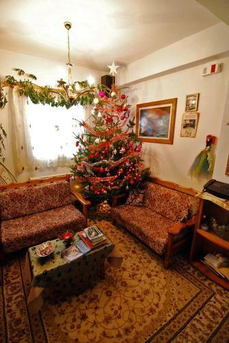 Hostal To Oneiro