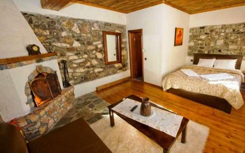 Hostal Nostos