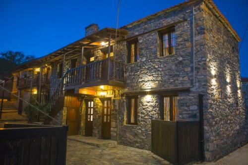 Hostal Nostos