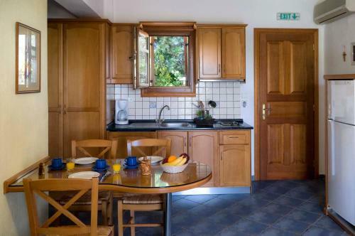 Aparthotel Hotel Apartments Sikia II