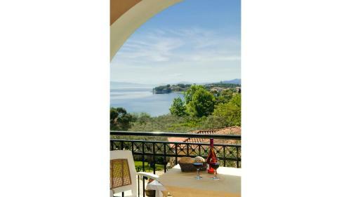 Aparthotel Hotel Apartments Sikia II