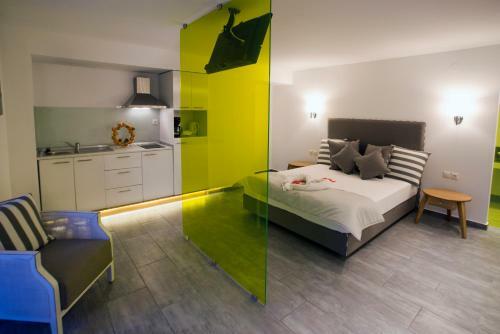 Kapahi Seaview Hotel Apartments
