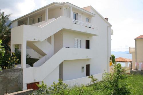 Apartments By The Sea Igrane, Makarska - 2680