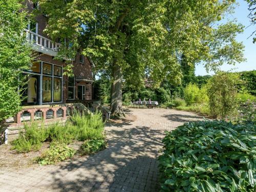 Spacious Villa In Sint Jacobiparochie Near Sea