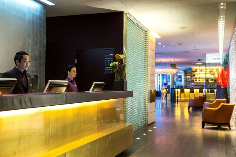 Radisson Blu Media Harbour Hotel, D�sseldorf
