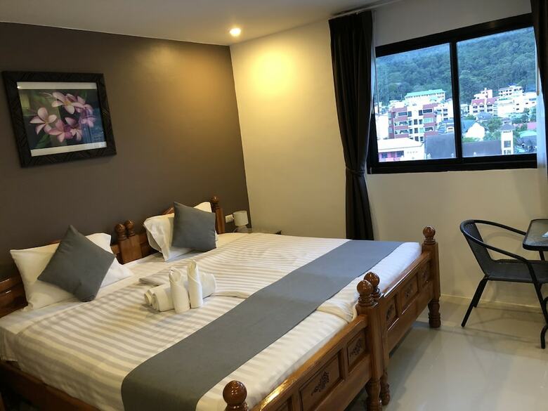 Oyo 861 Patong Dynasty Hotel