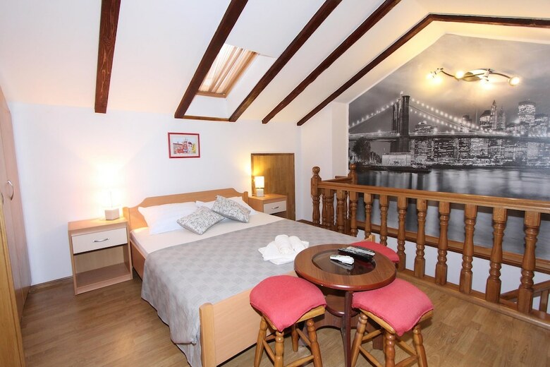 Hotel Guest House Mafi