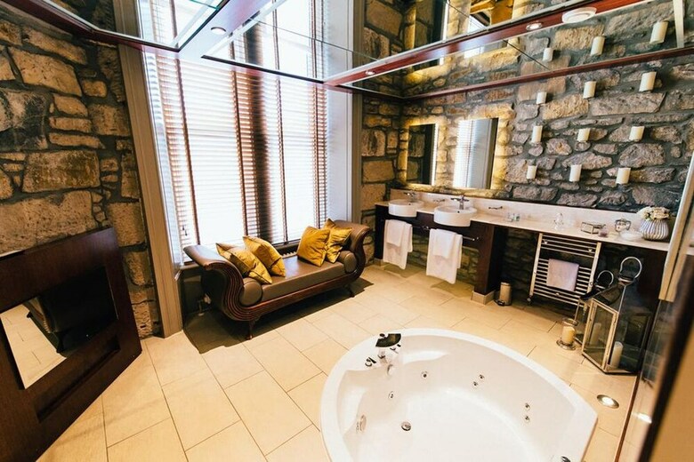 The Lynnhurst Hotel