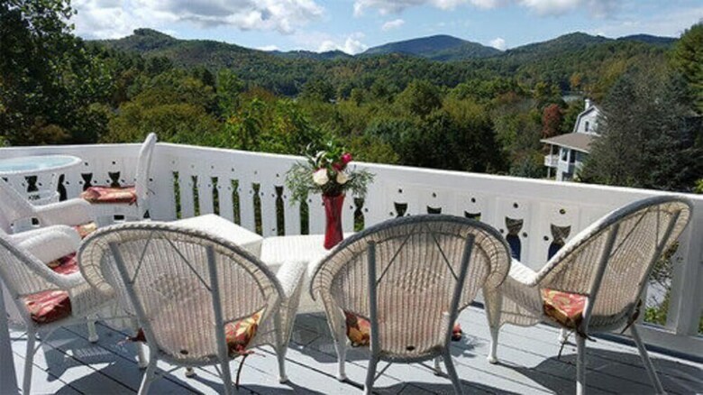 Innisfree Bed & Breakfast By-the-lake