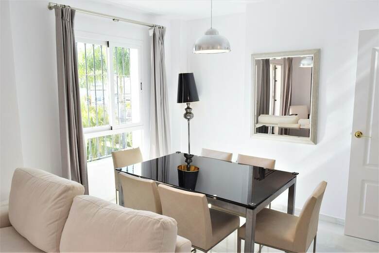 Apartamentos Y Casas Serinamar Marbella