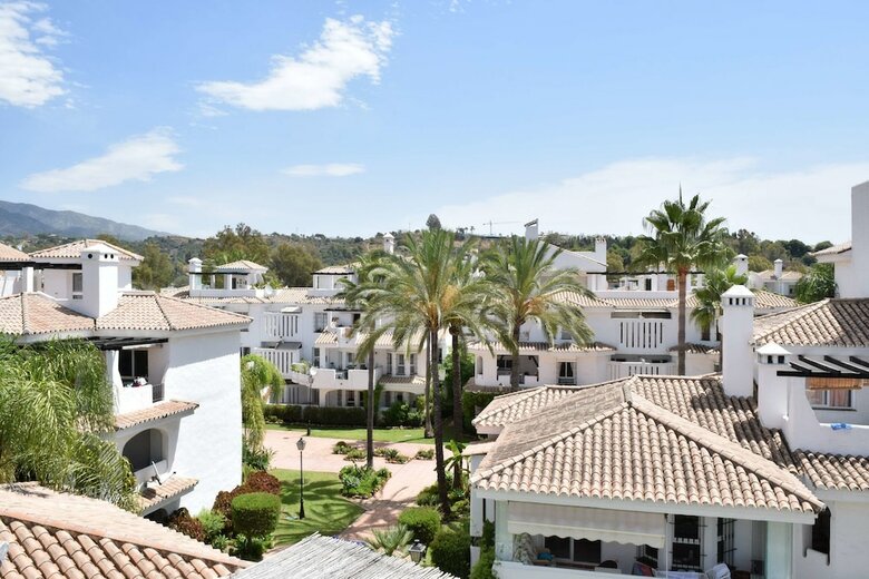 Apartamentos Y Casas Serinamar Marbella