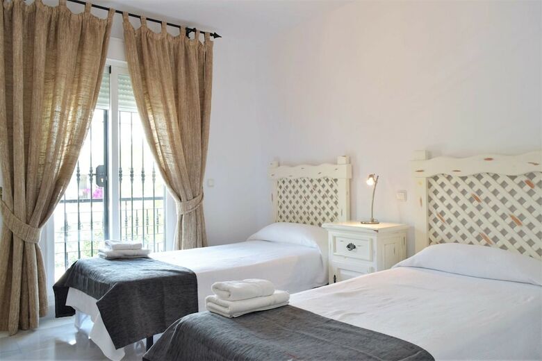 Apartamentos Y Casas Serinamar Marbella