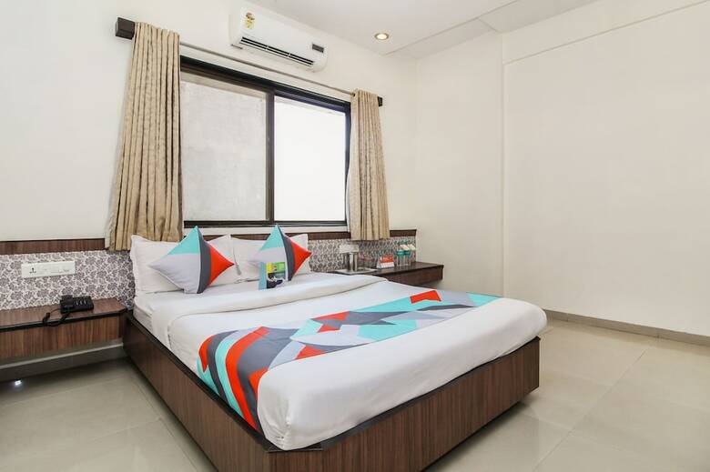 Hotel Fabexpress Sai Grand Castle Inn