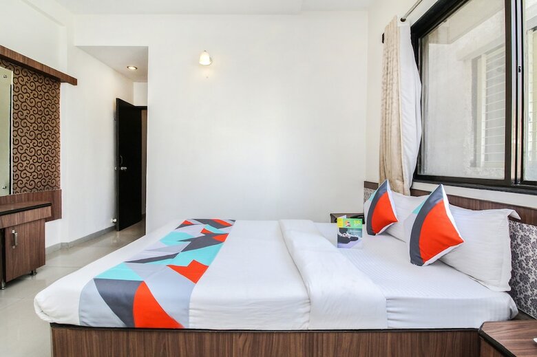 Hotel Fabexpress Sai Grand Castle Inn