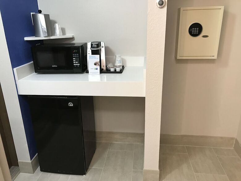 Hotel Holiday Inn Express Naples South I-75