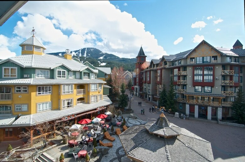 Whistler Blackcomb Vr At Town Plaza