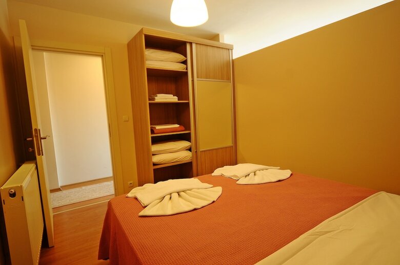Atrium Suites