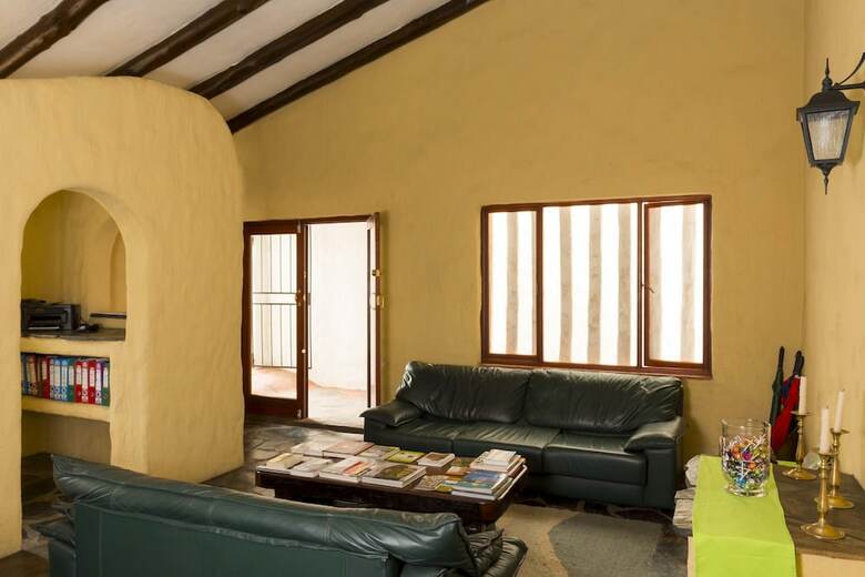 Hotel By Bush Telegraph Lodge