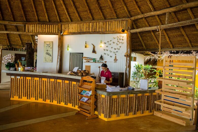 Hotel The Tropical Beach Resort
