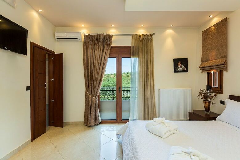 Cretan Residence Mediterranean Luxury Private Villas