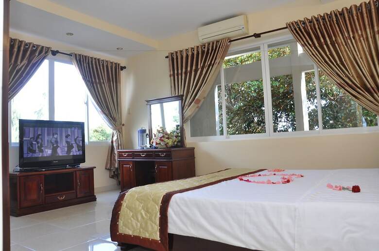 Aparthotel Lam Son Hotel & Apartments