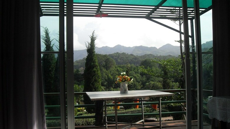 Apartamento Riverside Hill Resort & Restaurant