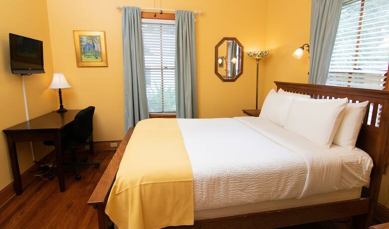 Bed & Breakfast Sweetwater Branch Inn