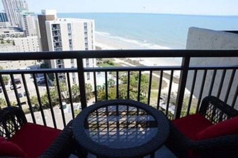 Bluewater Resort By Elliott Beach Rentals