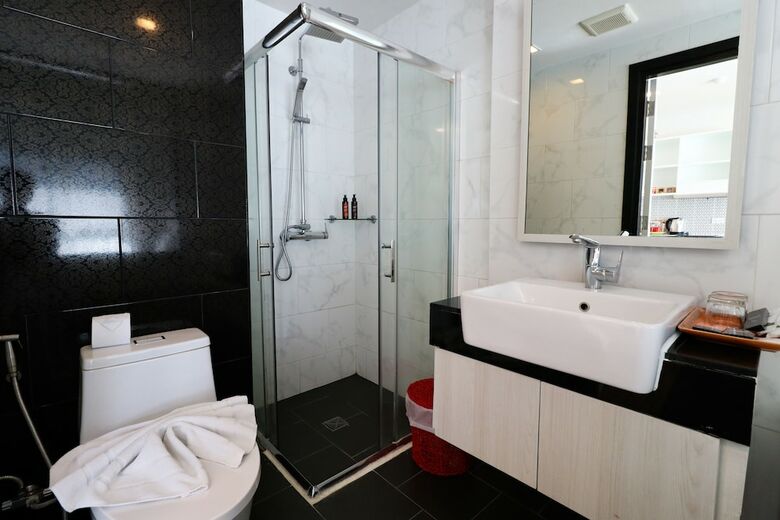 Cmor Hotel Chiang Mai By Andacura