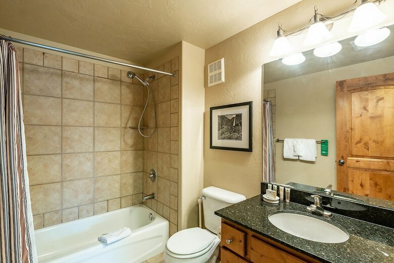 Fox Point At Redstone By All Seasons Resort Lodging