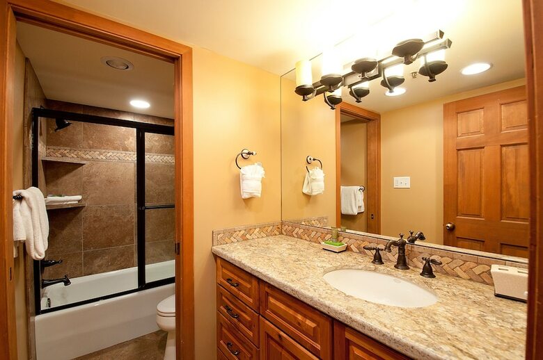 Lakeside Townhomes By Lespri Management