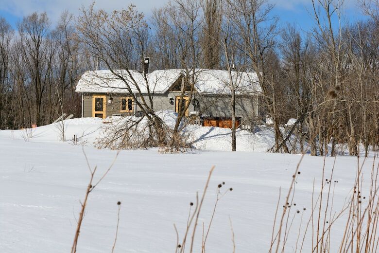 Scott Chalet Spa Sur Rivi�re