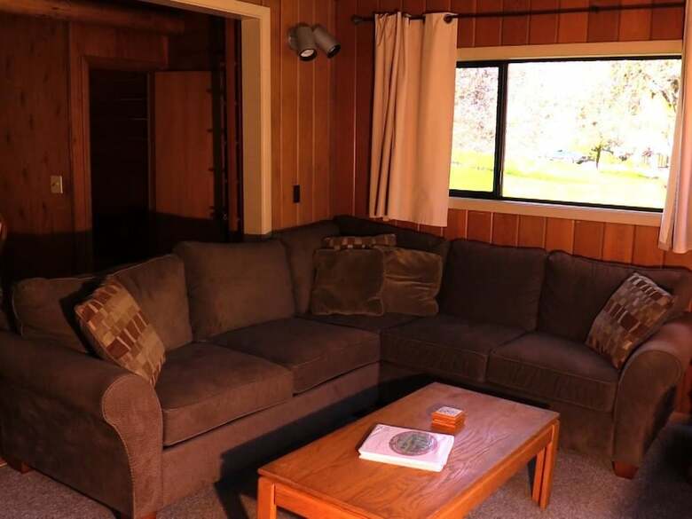 Cabana The Wayfarer Resort