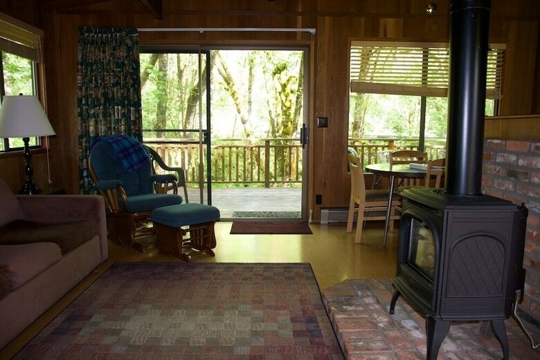 Cabana The Wayfarer Resort