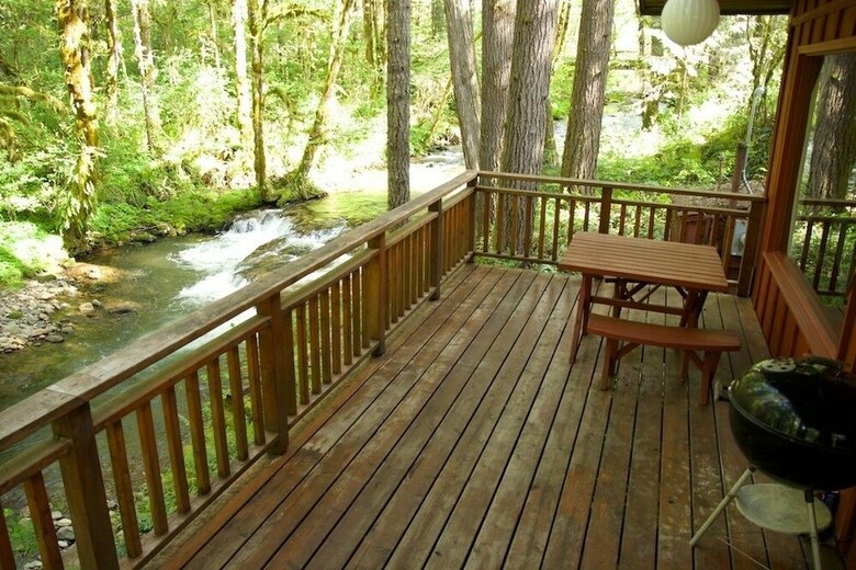 Cabana The Wayfarer Resort