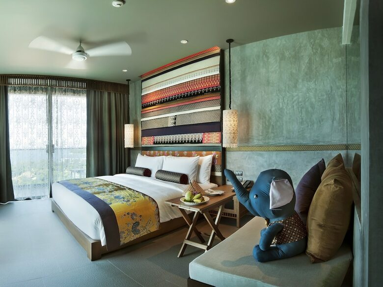 Hotel The Sea Galleri By Katathani