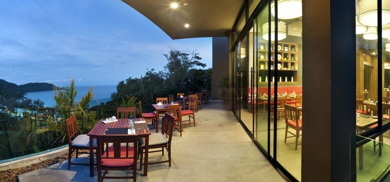 Hotel The Sea Galleri By Katathani