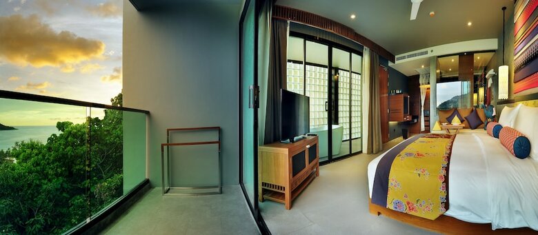 Hotel The Sea Galleri By Katathani