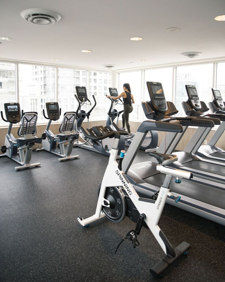 One King West Hotel & Residence